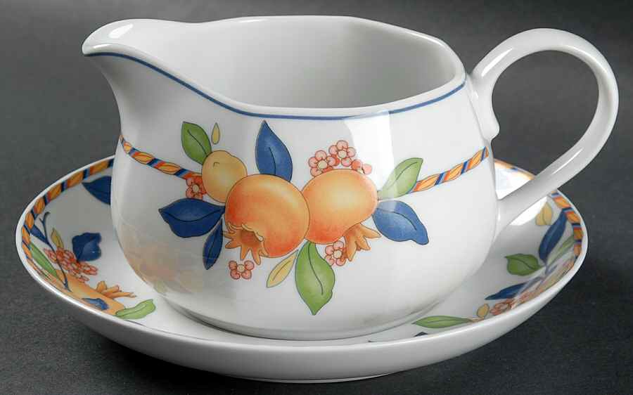 Pomegranate Gravy Boat & Underplate by Vista Alegre-1