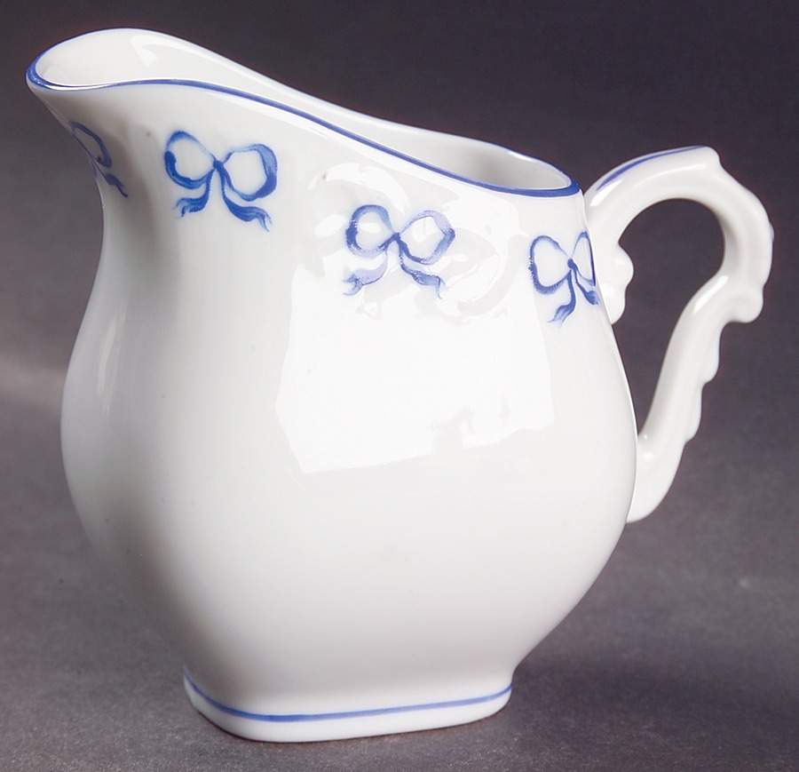 Ruban Blue Mini Creamer by Vista Alegre-1