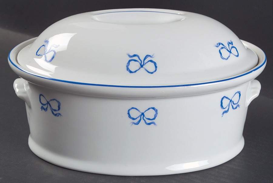 Ruban Blue 2 Quart Oval Covered Casserole by Vista Alegre-1