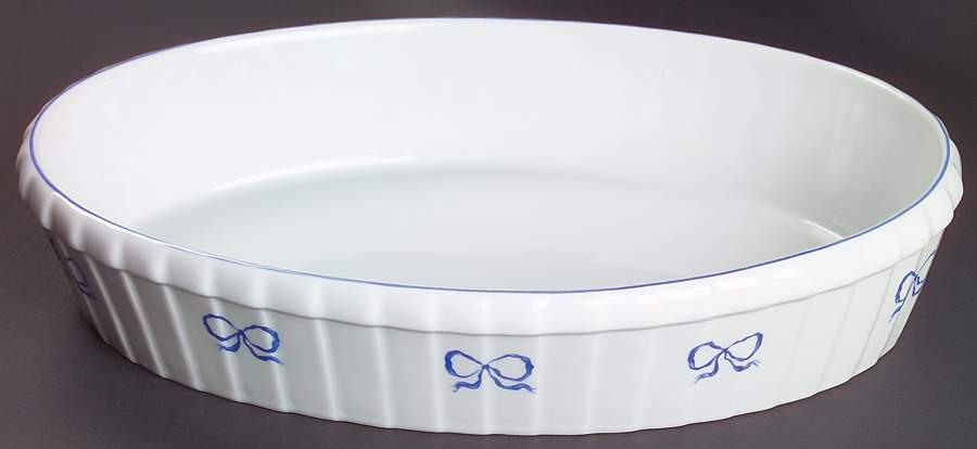 Ruban Blue 13" Oval Baker by Vista Alegre-1