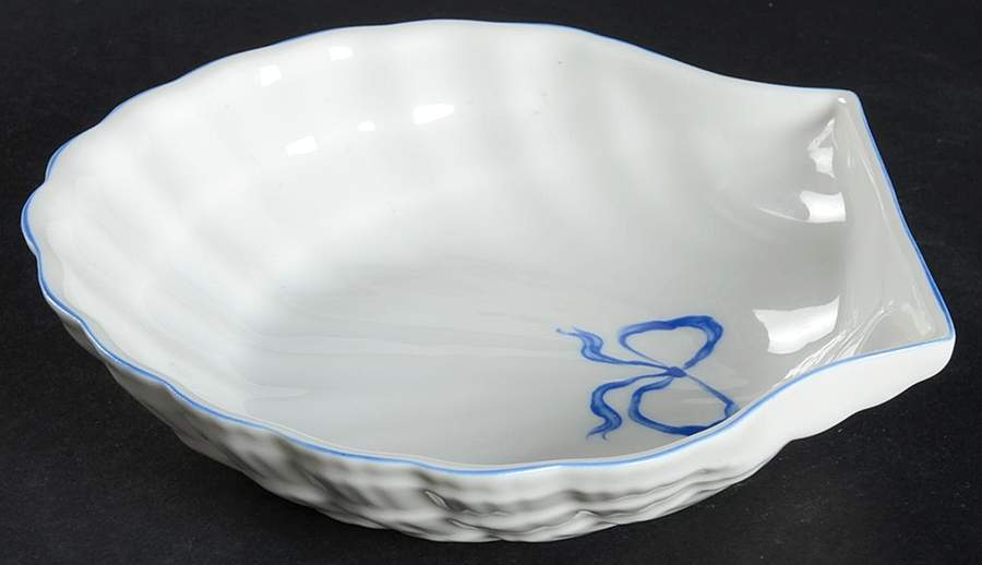 Ruban Blue Shell Shaped Dish by Vista Alegre-1