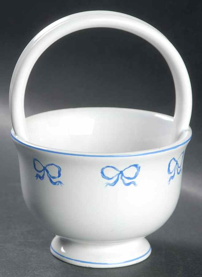 Ruban Blue Small Basket by Vista Alegre-1