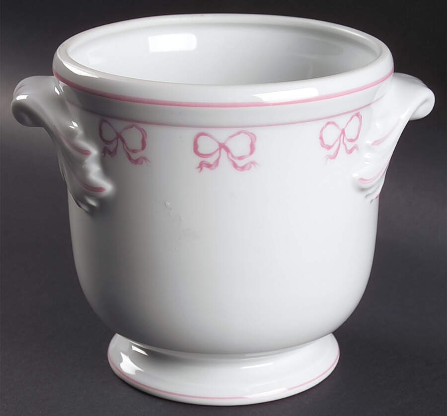 Ruban Pink Medium Cachepot by Vista Alegre-1
