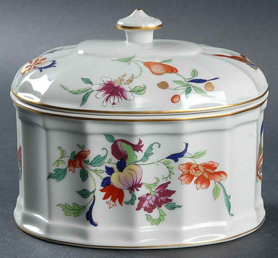 Samatra Oval Box & Lid by Vista Alegre-1