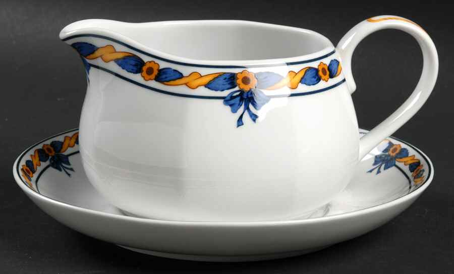Sonata Gravy Boat & Underplate by Vista Alegre-1