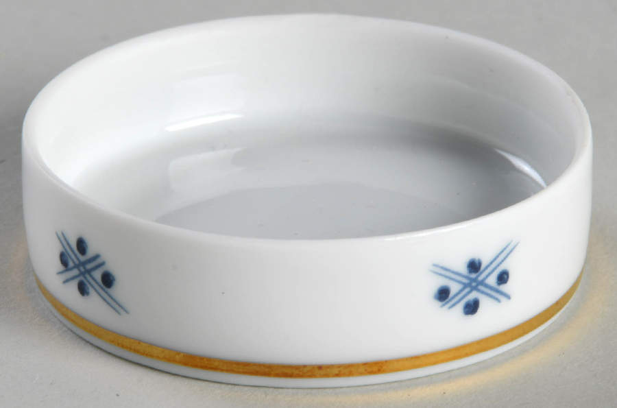 Viana Pill Box No Lid by Vista Alegre-1