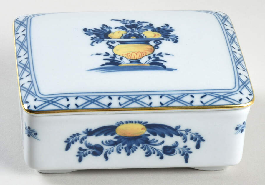 Viana 4" Rectangular Box & Lid by Vista Alegre-1