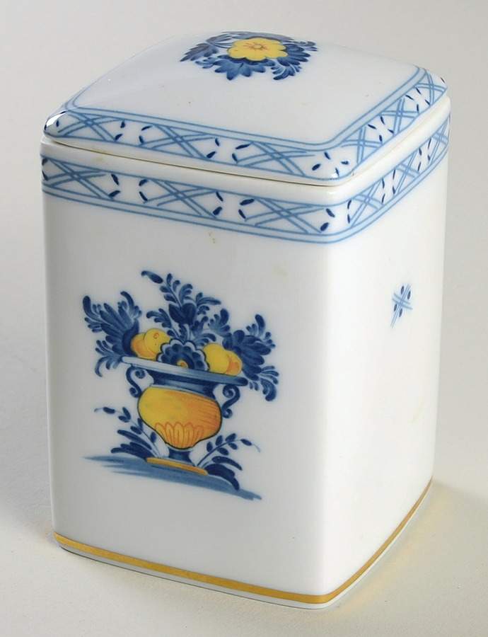 Viana Small Storage Jar & Lid by Vista Alegre-1