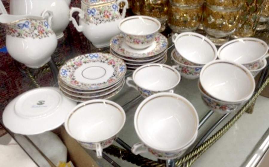 VIA7 Flat Cup & Saucer Set by Vista Alegre-1