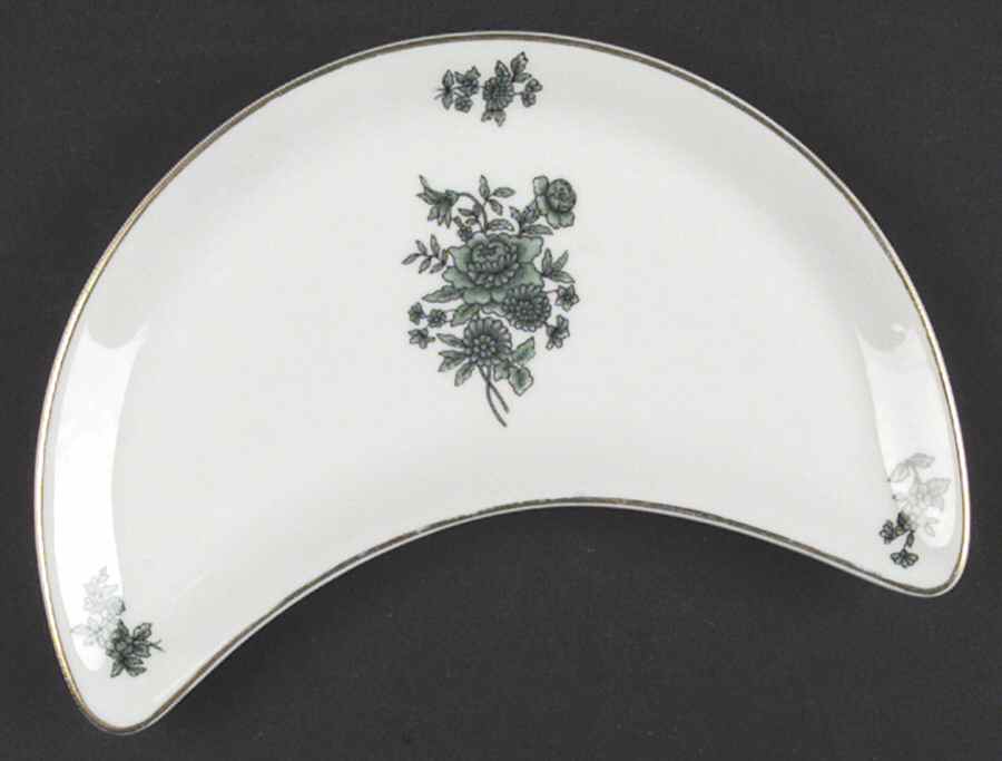 VIA8 Crescent Salad Plate by Vista Alegre-1