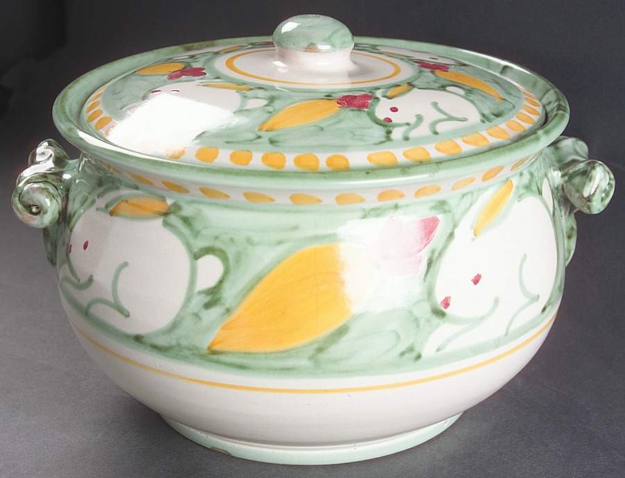 Campagna Rabbit (Coniglio) 3.5 Quart Round Covered Casserole by Vietri (Italy)-1