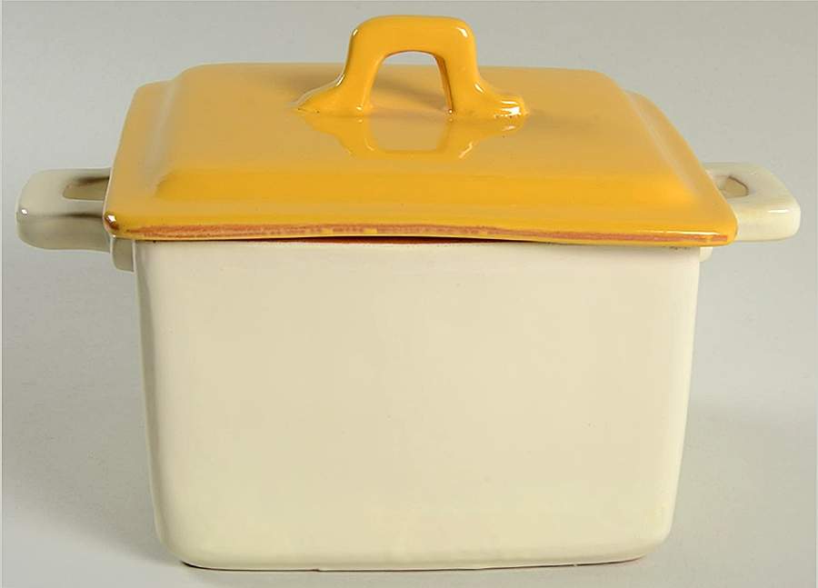 Cucina Fresca 1.75 Quart Square Casserole with Lid by Vietri (Italy)-1