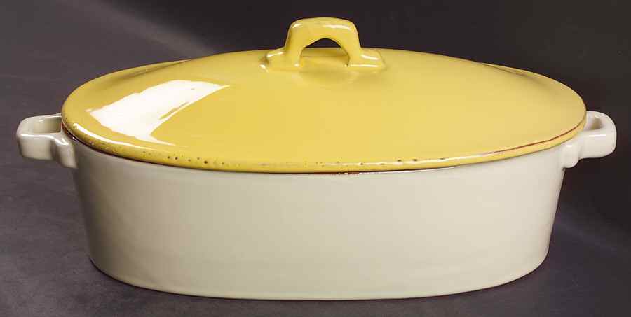 Cucina Fresca 2.25 Quart Oval Covered Casserole by Vietri (Italy)-1