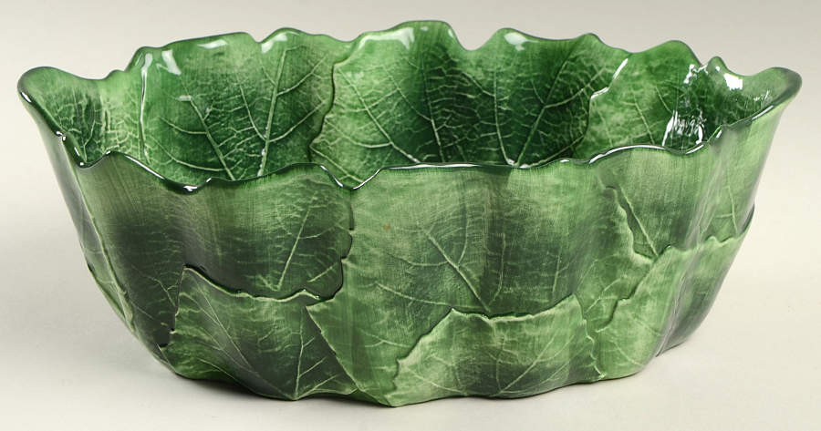 Foglia Fresca 11" Oval Vegetable Bowl by Vietri (Italy)-1