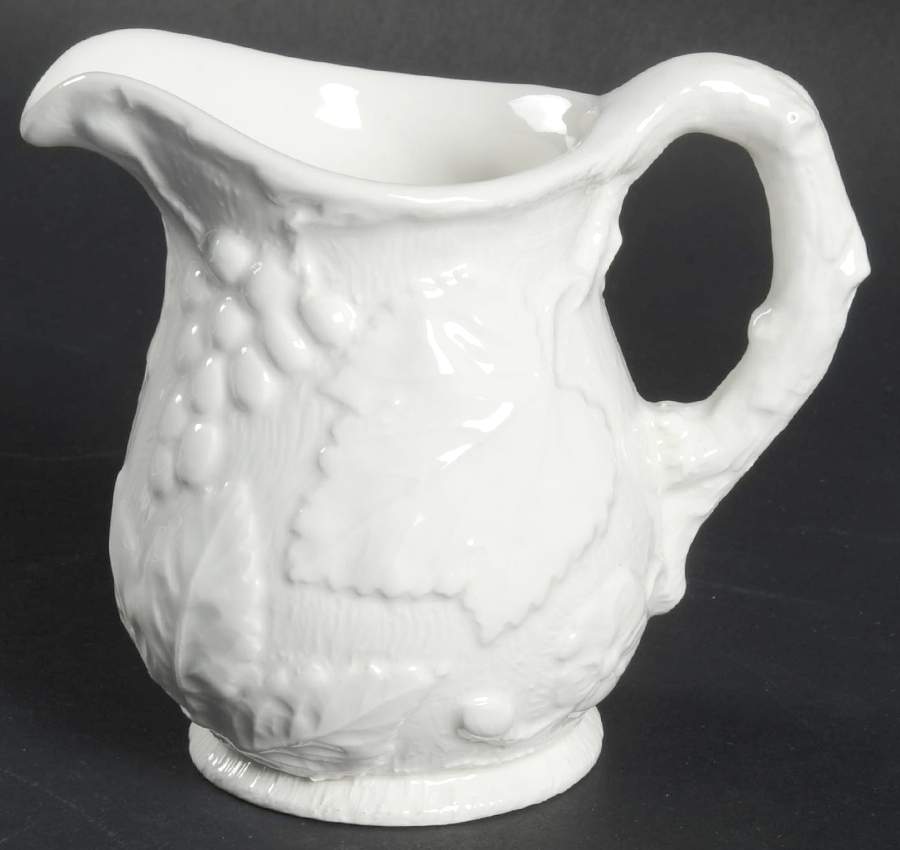 Orvieto Creamer by Vietri (Italy)-1