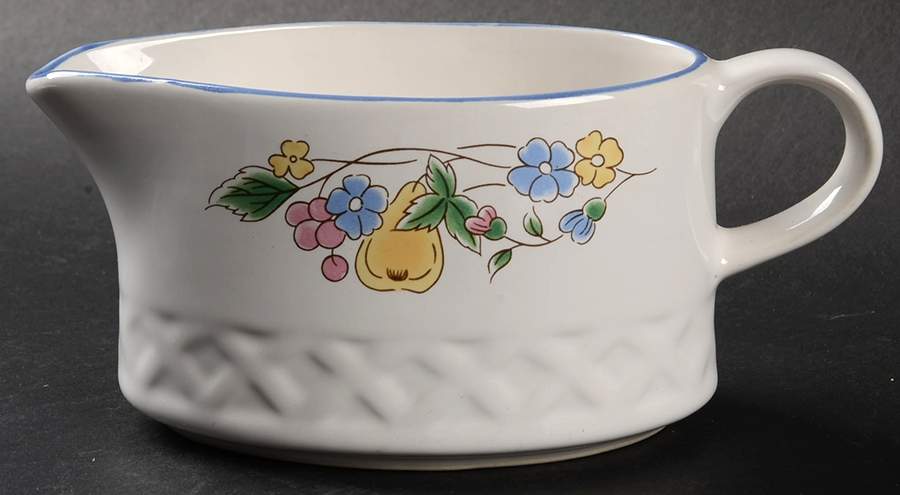 Radiance Gravy Boat by Vina Fera-1