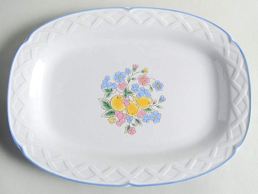 Radiance 12" Oval Serving Platter by Vina Fera-1