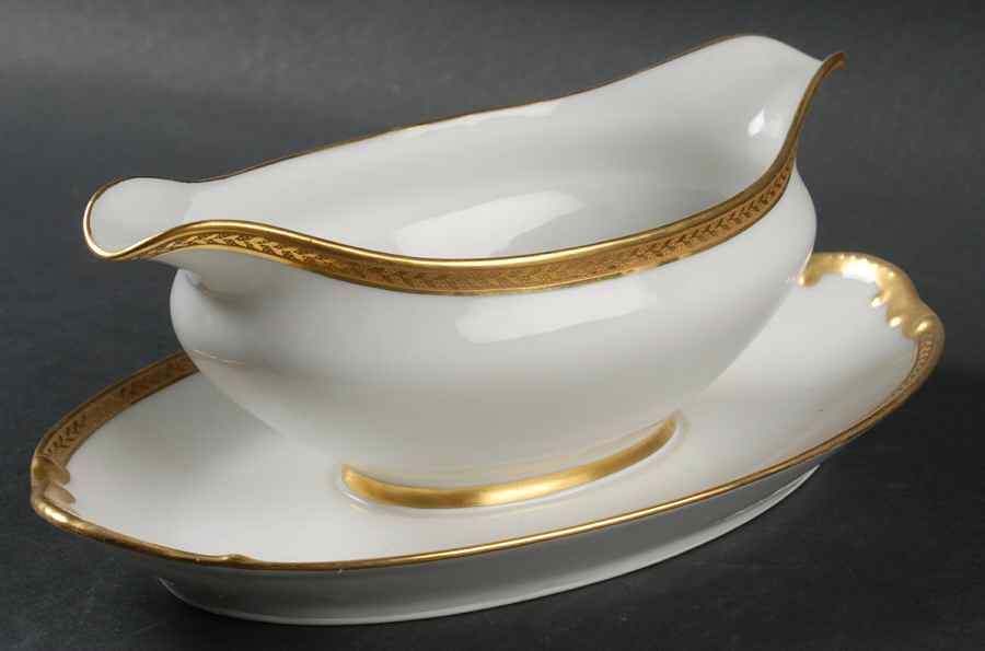 The Nantes Gravy Boat with Attached Underplate by Vignaud-1