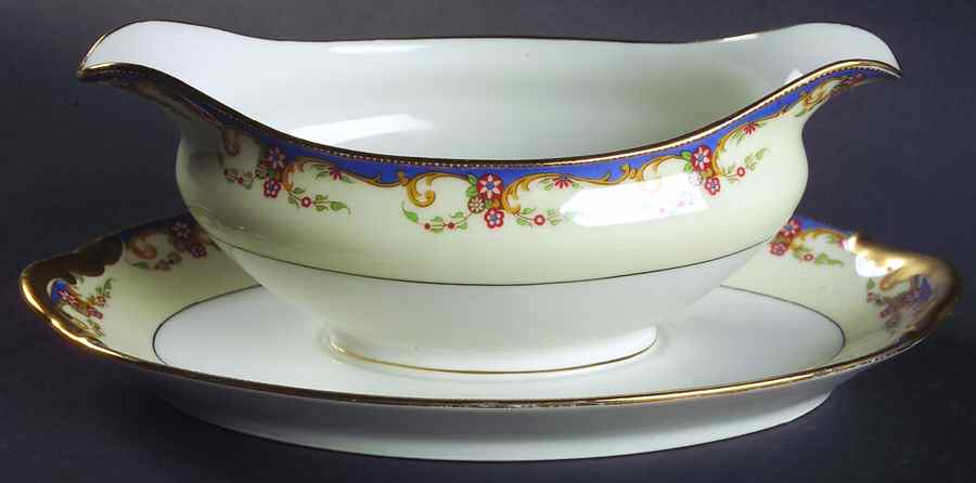 The St. Quentin Gravy Boat with Attached Underplate by Vignaud-1