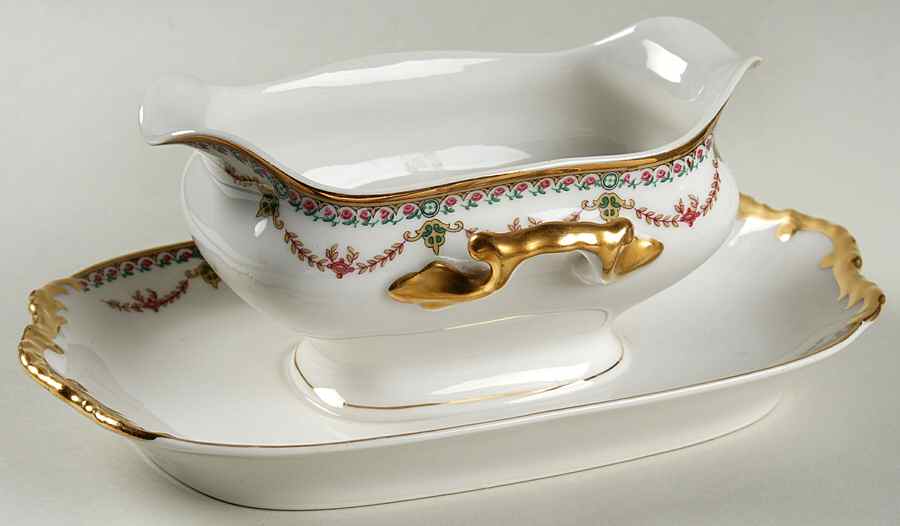 VIG14 Gravy Boat with Attached Underplate by Vignaud-1