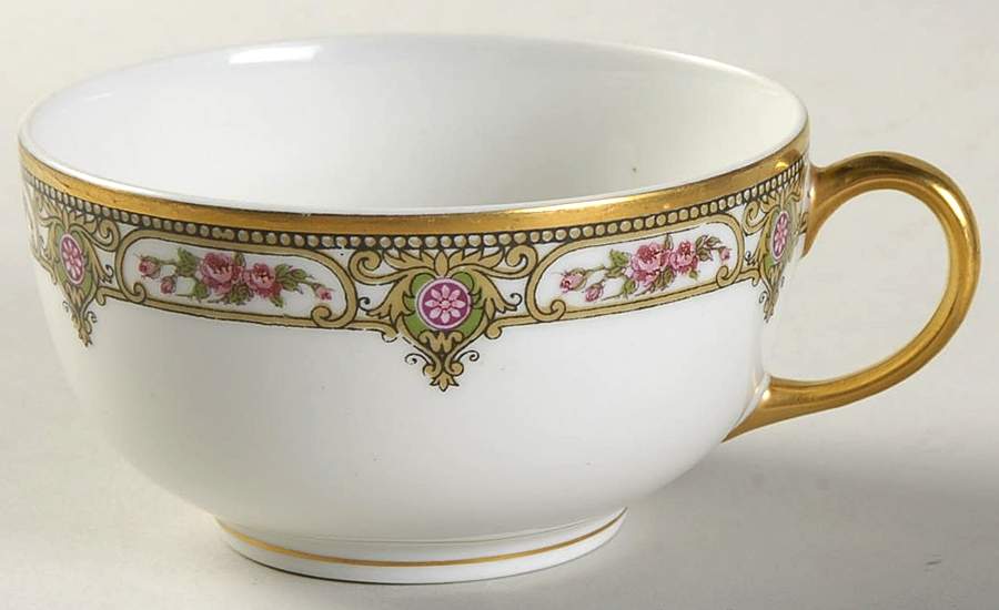 VIG20 Footed Cup by Vignaud-1