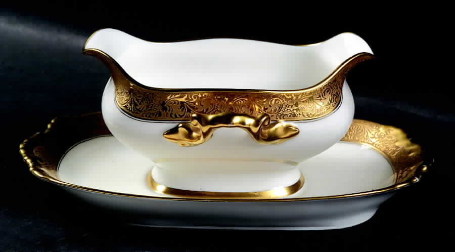 VIG28 Gravy Boat with Attached Underplate by Vignaud-1