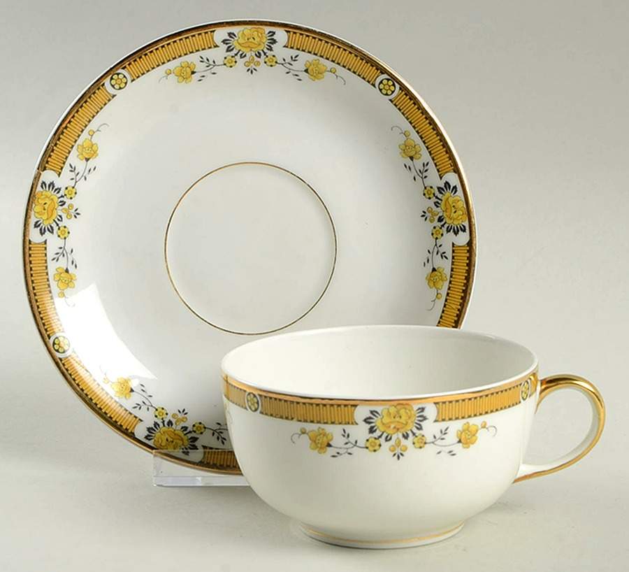 VIG39 Flat Cup & Saucer Set by Vignaud-1