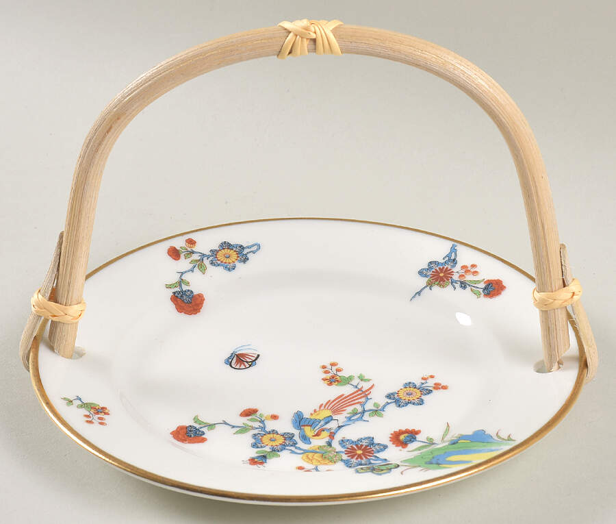 VIG41 5 3/8"-5 5/8" Bamboo Handled Serving Plate  HC by Vignaud-1