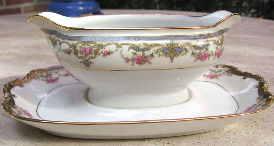 VIG49 Gravy Boat with Attached Underplate by Vignaud-1