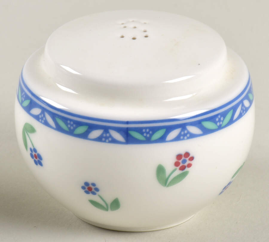 Adeline Salt Shaker by Villeroy & Boch-1