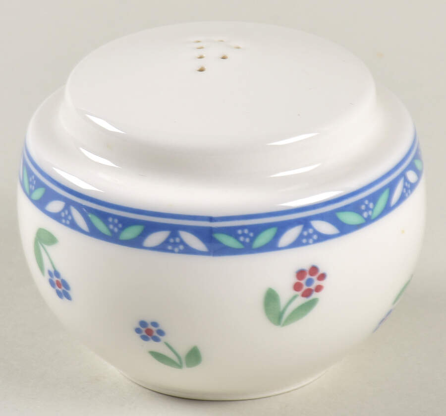 Adeline Pepper Shaker by Villeroy & Boch-1