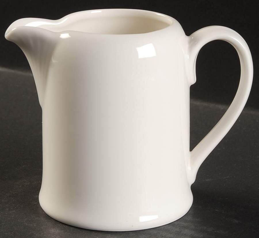 Adriana 8 Oz Creamer by Villeroy & Boch-1