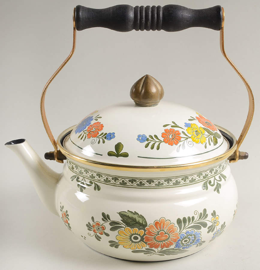 Alt Amsterdam Metal Kettle & Lid by Villeroy & Boch-1