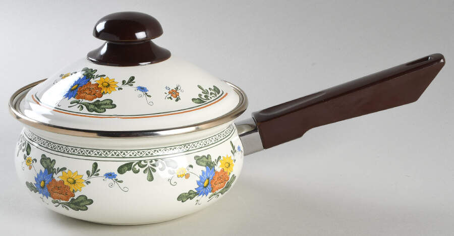 Alt Amsterdam 1 Qt Metal Covered Saucepan by Villeroy & Boch-1