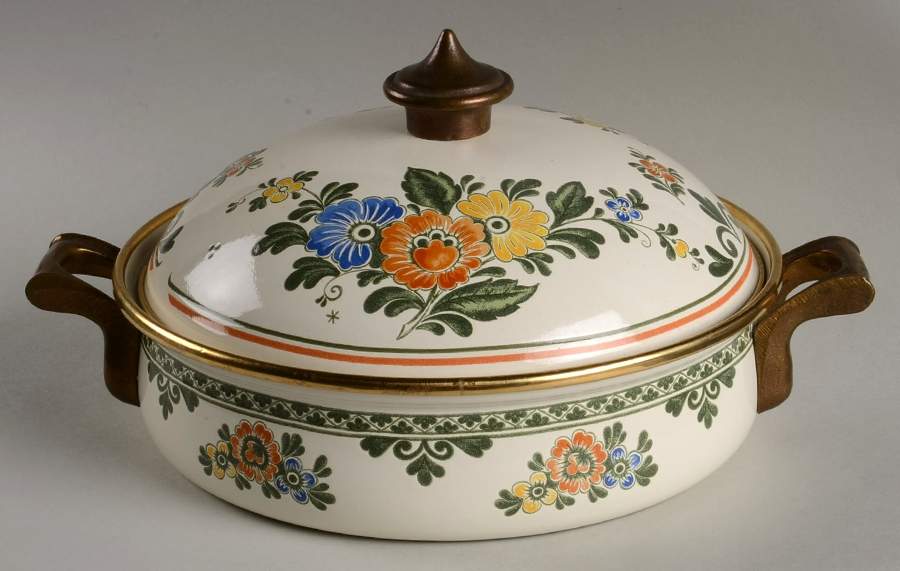 Alt Amsterdam 1.5 Quart Buffet Server & Lid by Villeroy & Boch-1