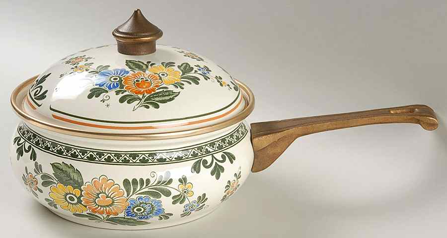 Alt Amsterdam 1.5 Quart Covered Metal Saucepan by Villeroy & Boch-1