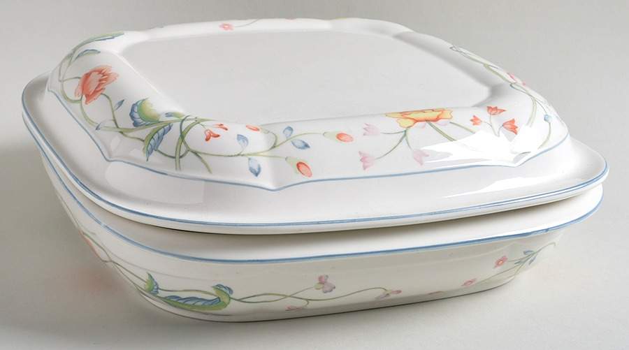 Albertina 2 Quart Square Casserole with Ceramic Lid by Villeroy & Boch-1