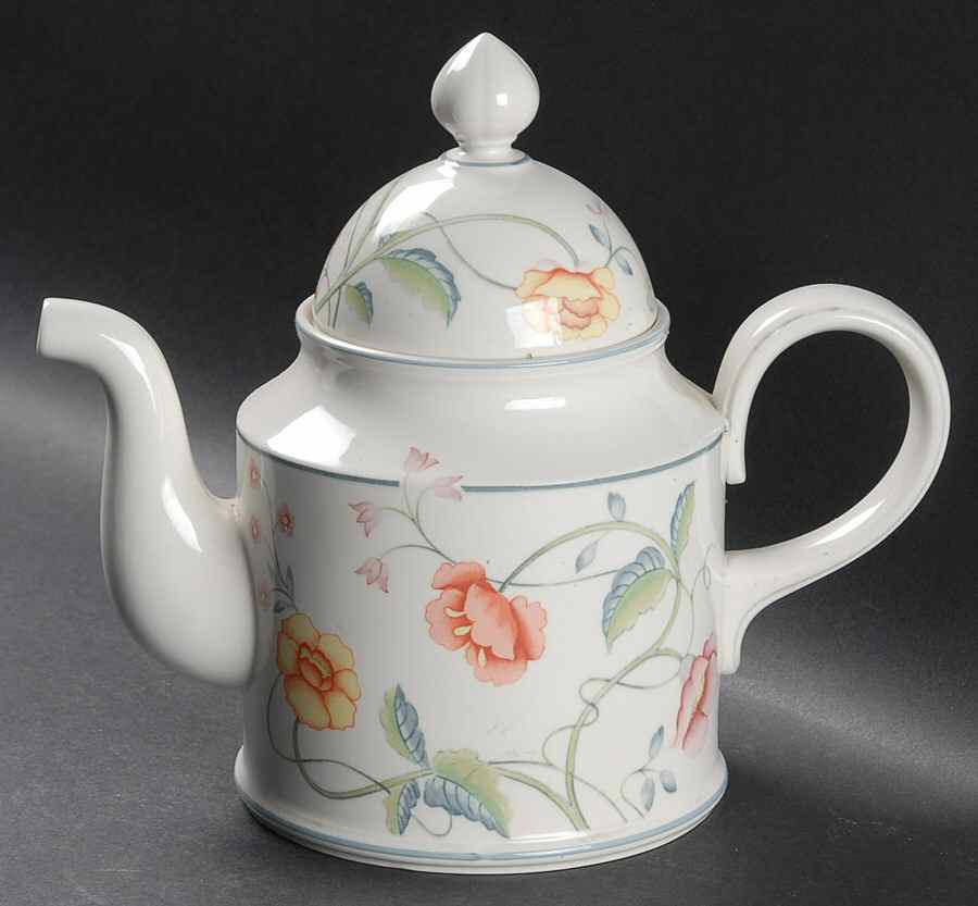 Albertina Coffee Pot & Lid by Villeroy & Boch-1