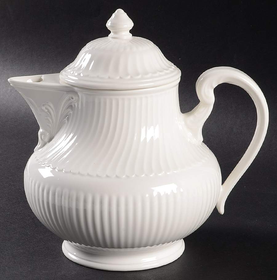 Allegretto Teapot & Lid by Villeroy & Boch-1