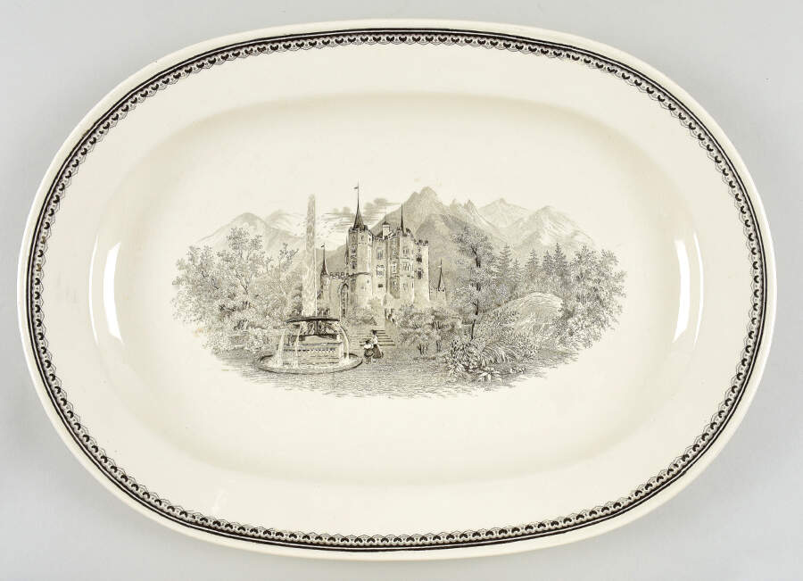 Alpina (Smooth, Black Scene) 15" Oval Serving Platter by Villeroy & Boch-1