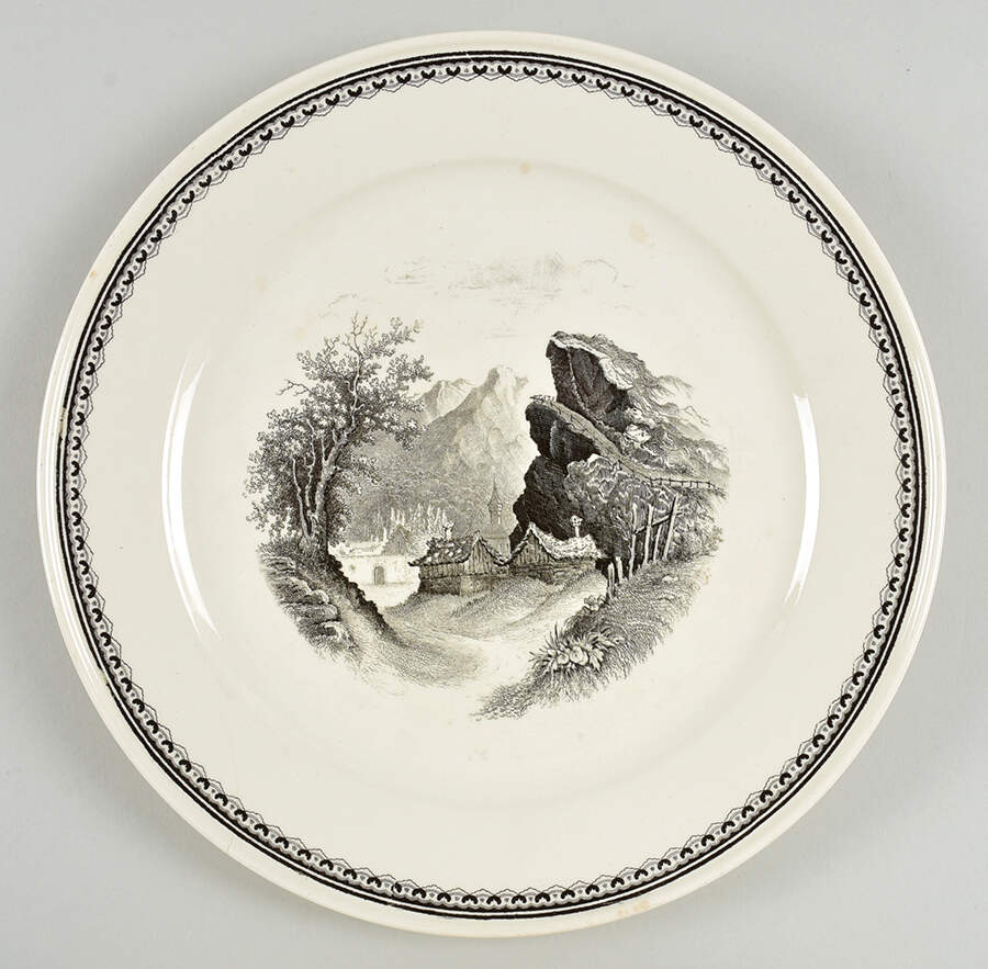 Alpina (Smooth, Black Scene) Dinner Plate by Villeroy & Boch-1