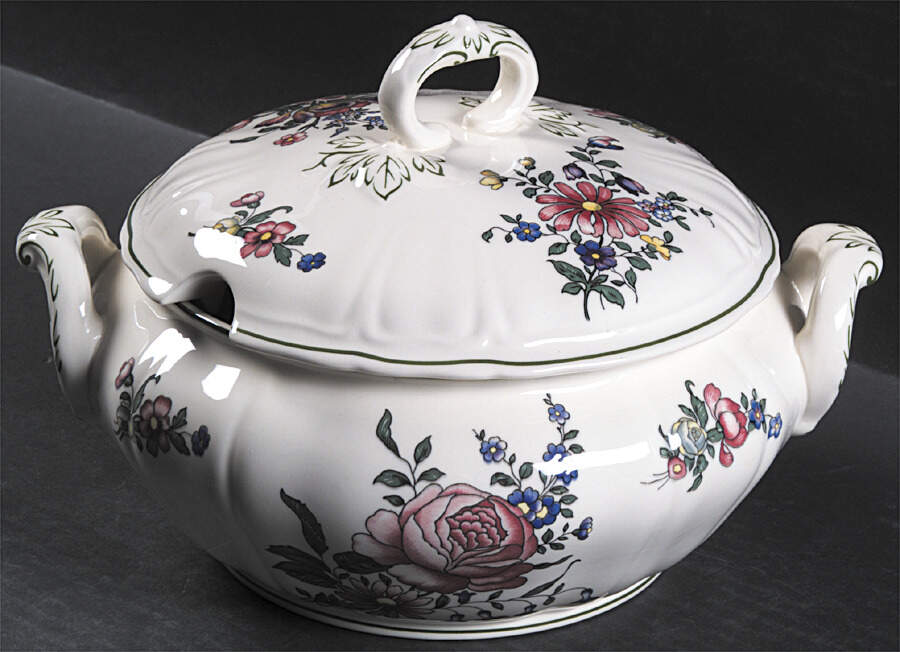 Alt Strassburg (Trim Off Edge) Tureen &  Lid by Villeroy & Boch-1