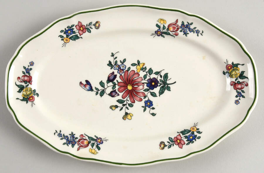 Alt Strassburg (Trim Off Edge) 10" Oval Serving Platter by Villeroy & Boch-1