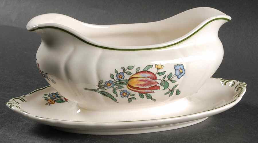 Alt Strassburg (Trim Off Edge) Gravy Boat with Attached Underplate by Villeroy & Boch-1