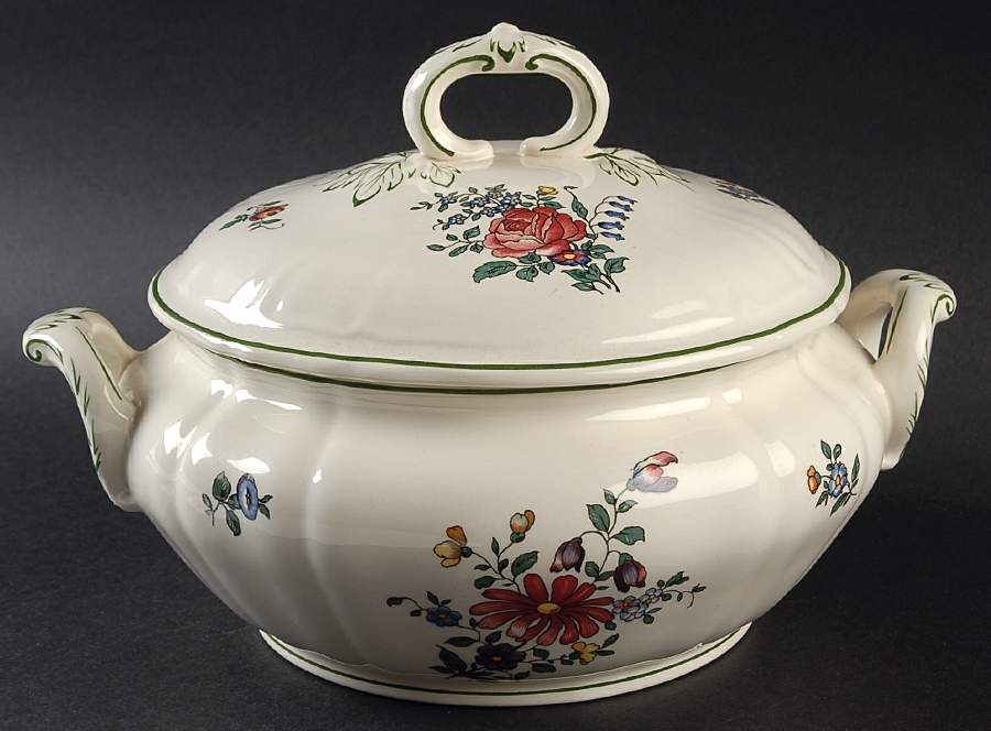 Alt Strassburg (Trim Off Edge) Round Covered Vegetable by Villeroy & Boch-1