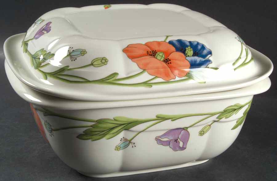 Amapola 3 Quart Square Casserole with Ceramic Lid by Villeroy & Boch-1