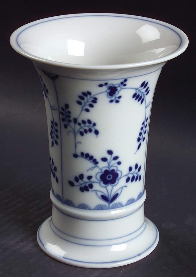 Amalienburg 5" Vase by Villeroy & Boch-1