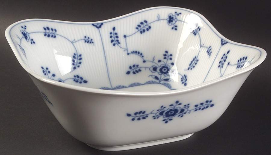 Amalienburg 8" Square Vegetable Bowl by Villeroy & Boch-1