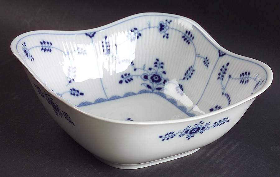 Amalienburg 7" Square Vegetable Bowl by Villeroy & Boch-1