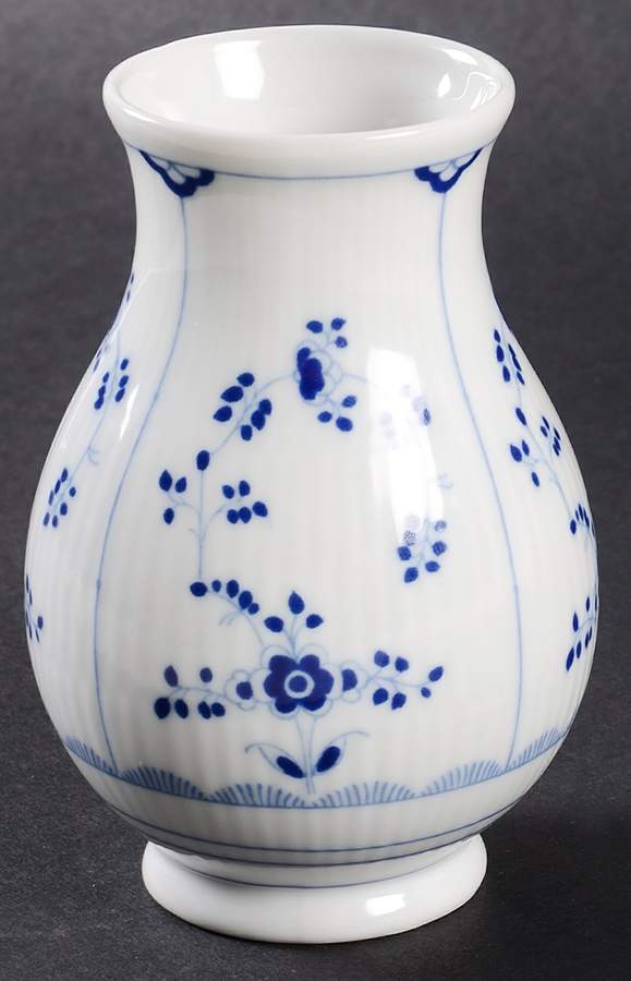 Amalienburg 4" Vase by Villeroy & Boch-1